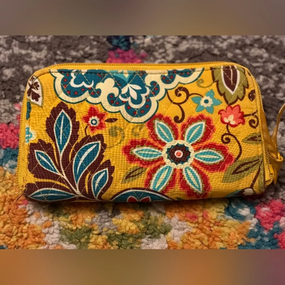 Vera Bradley Wallet - Picture 1 of 3